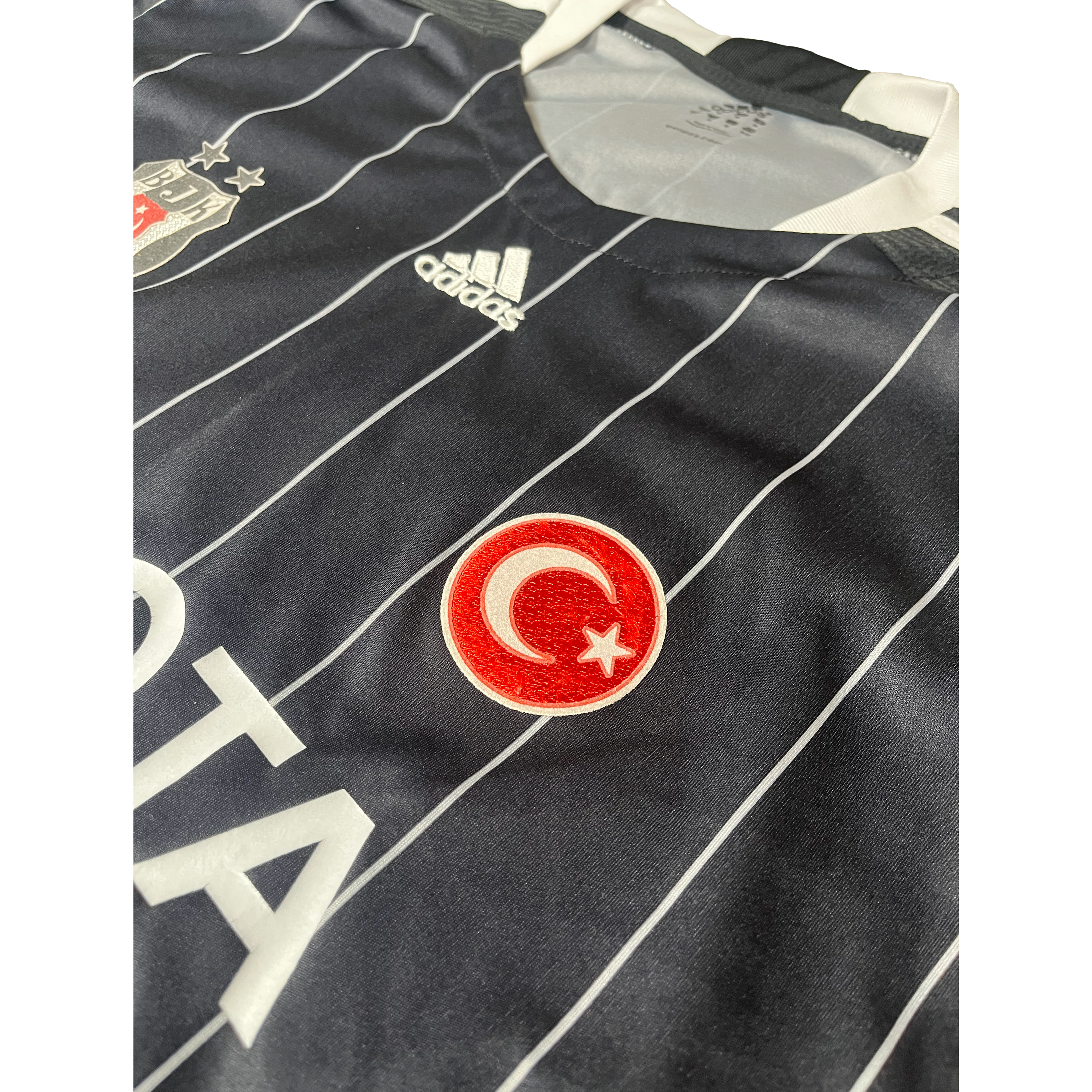 BJK Trikot