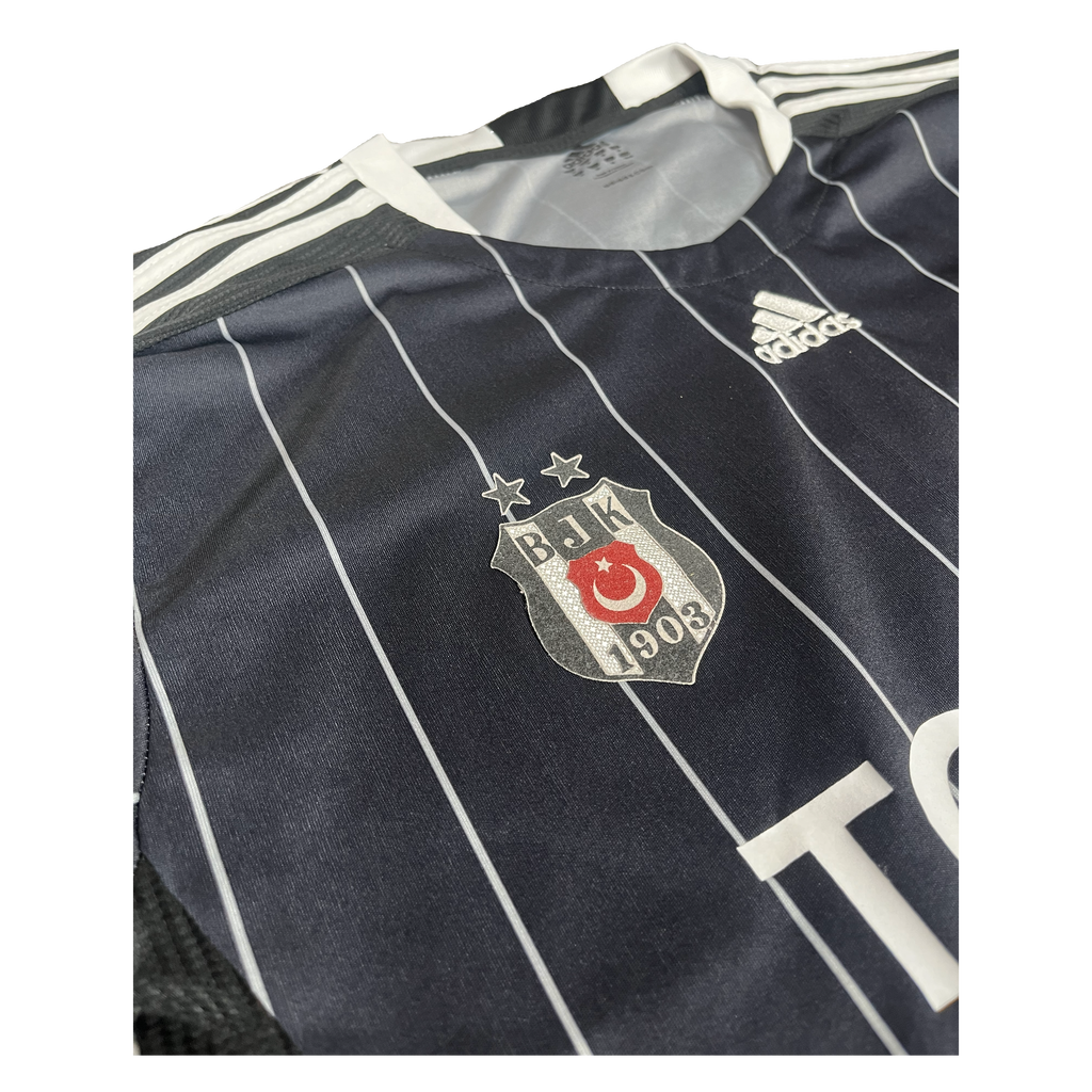 BJK Trikot