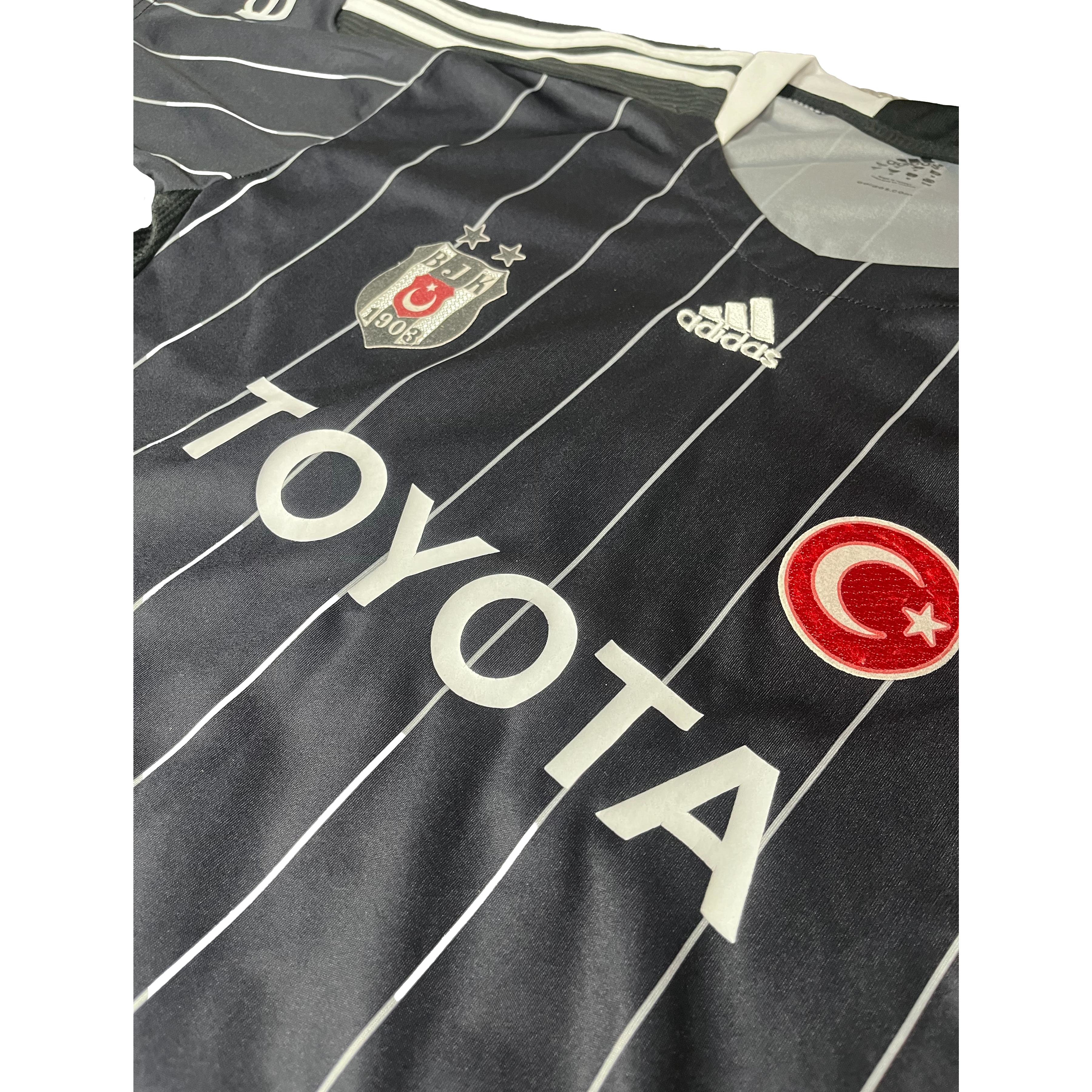 BJK Trikot