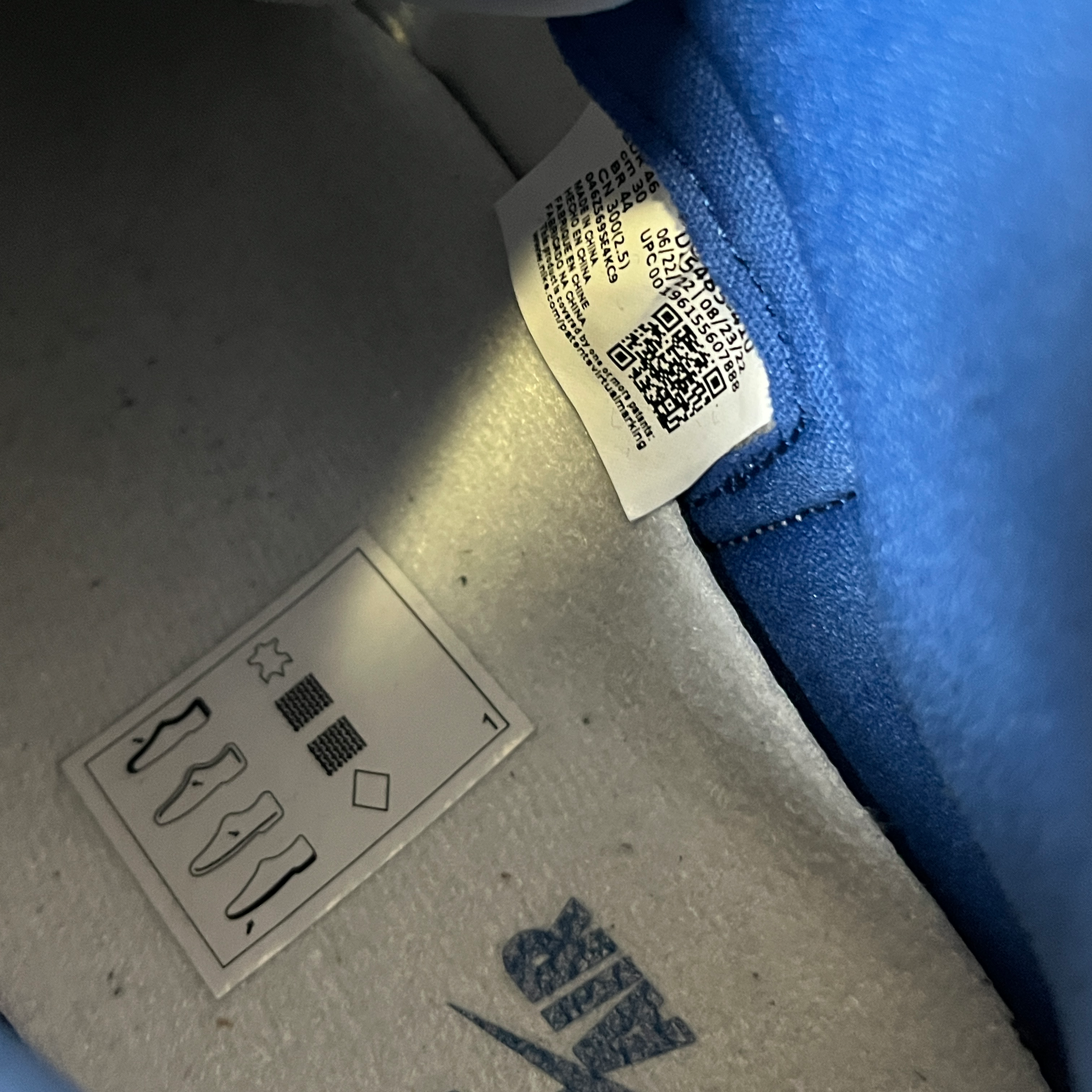 Air Jordan 1 True Blue